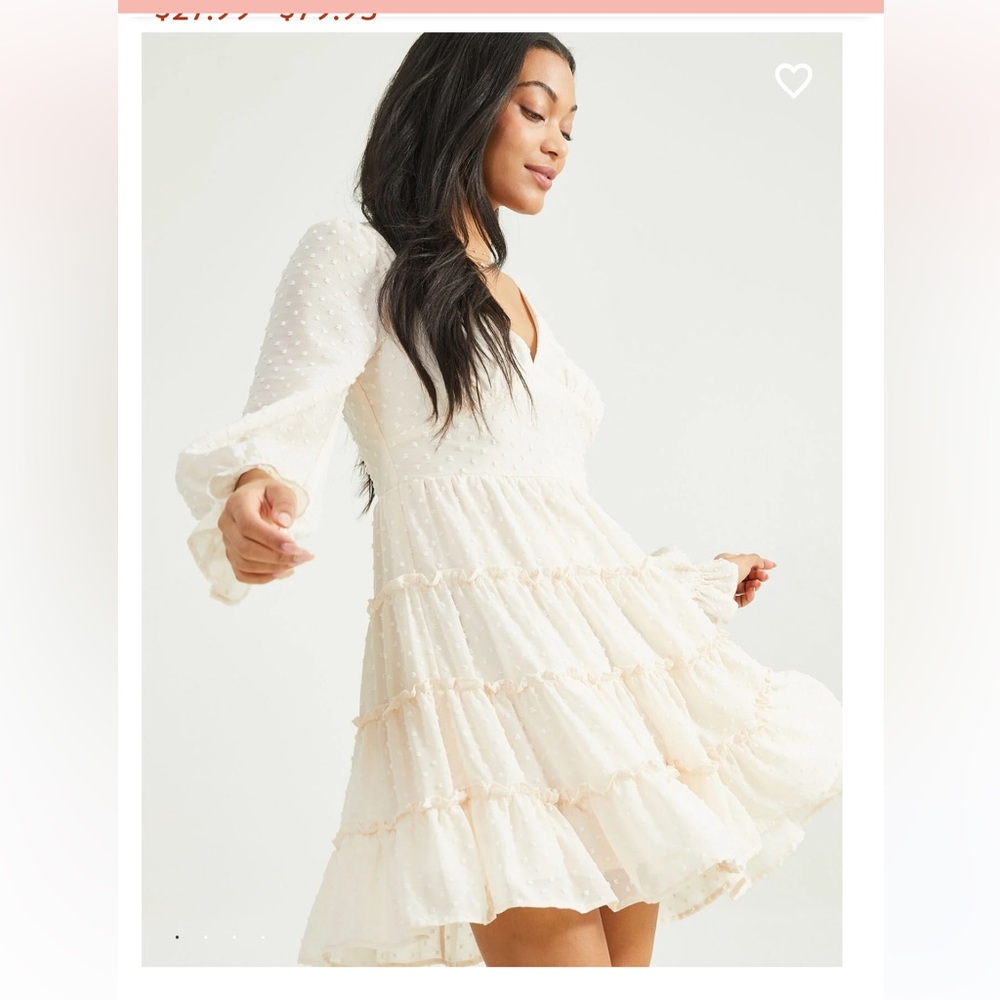 The Eliza dress- Fitted at waist, flowy bottom
100%polyester